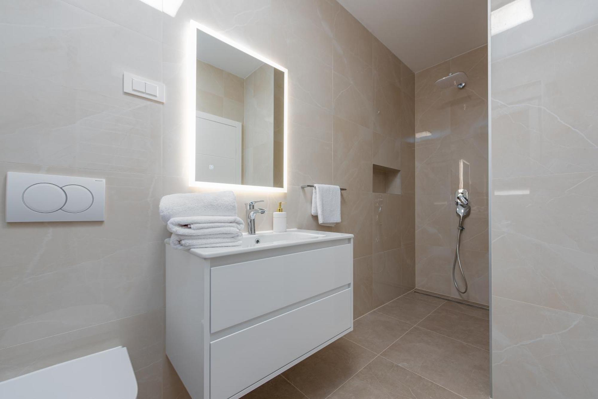 Apartments Menalo Elegance ザトン エクステリア 写真