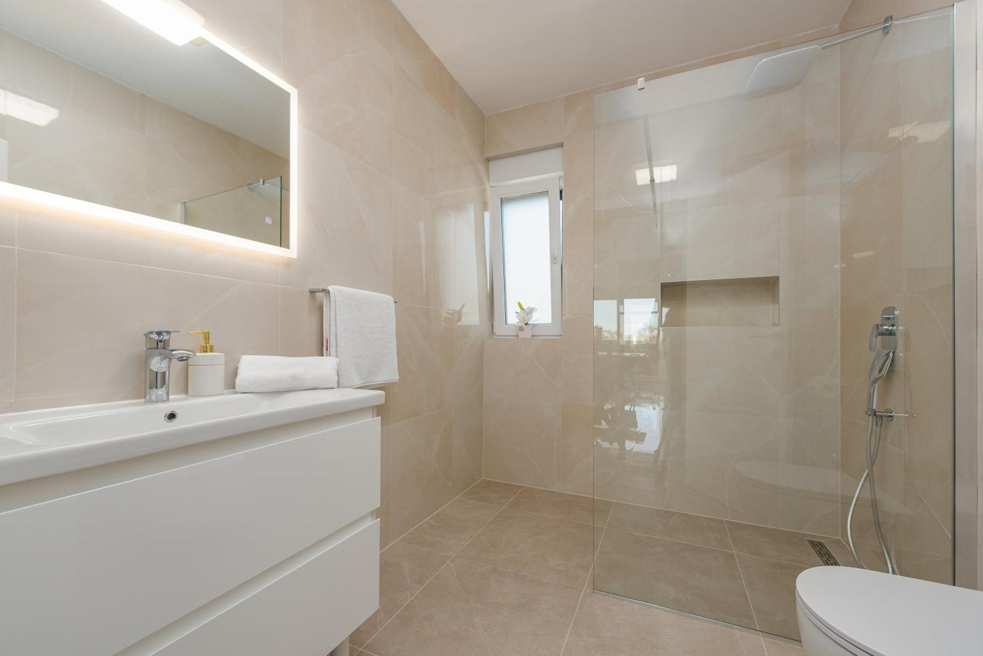 Apartments Menalo Elegance ザトン エクステリア 写真